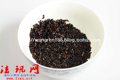 黑米黑豆黑芝麻粥的做法（三黑粥）