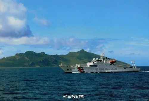 中国海警船在钓鱼岛领海巡航(资料图)